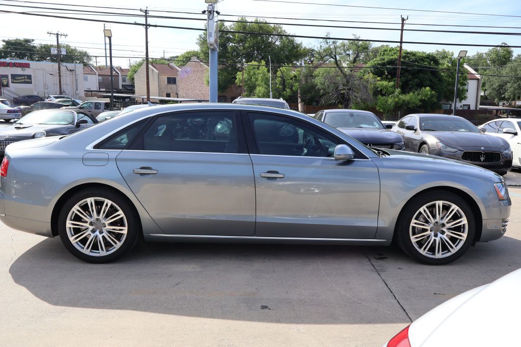 2012 Audi A8 Image 9