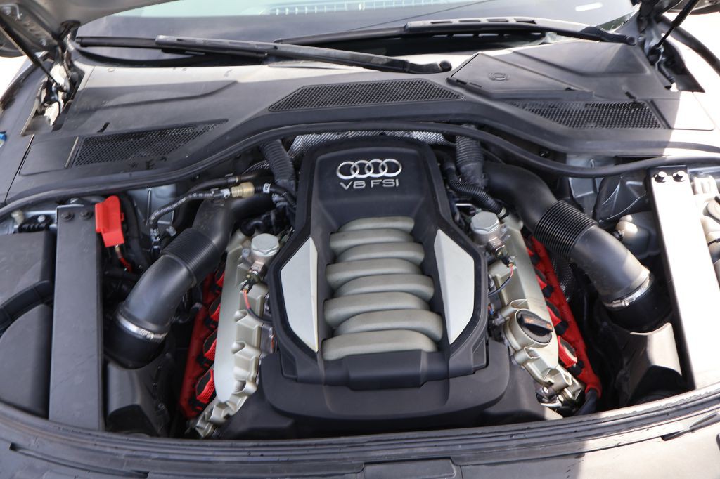 2012 Audi A8 Image 13