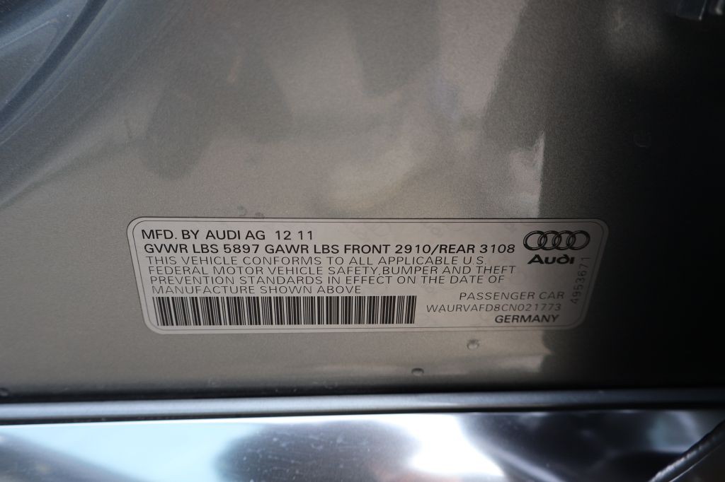 2012 Audi A8 Image 40