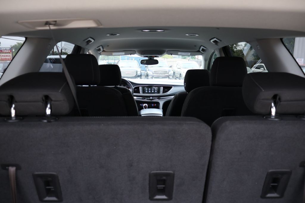 2019 Buick Enclave Image 16