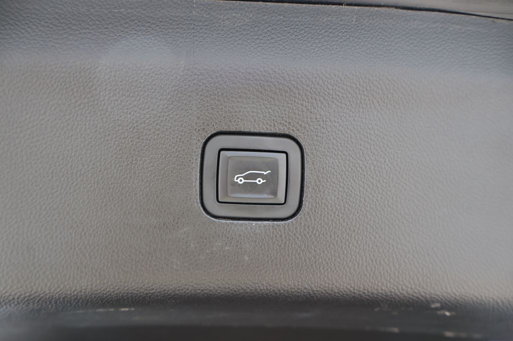 2019 Buick Enclave Image 19