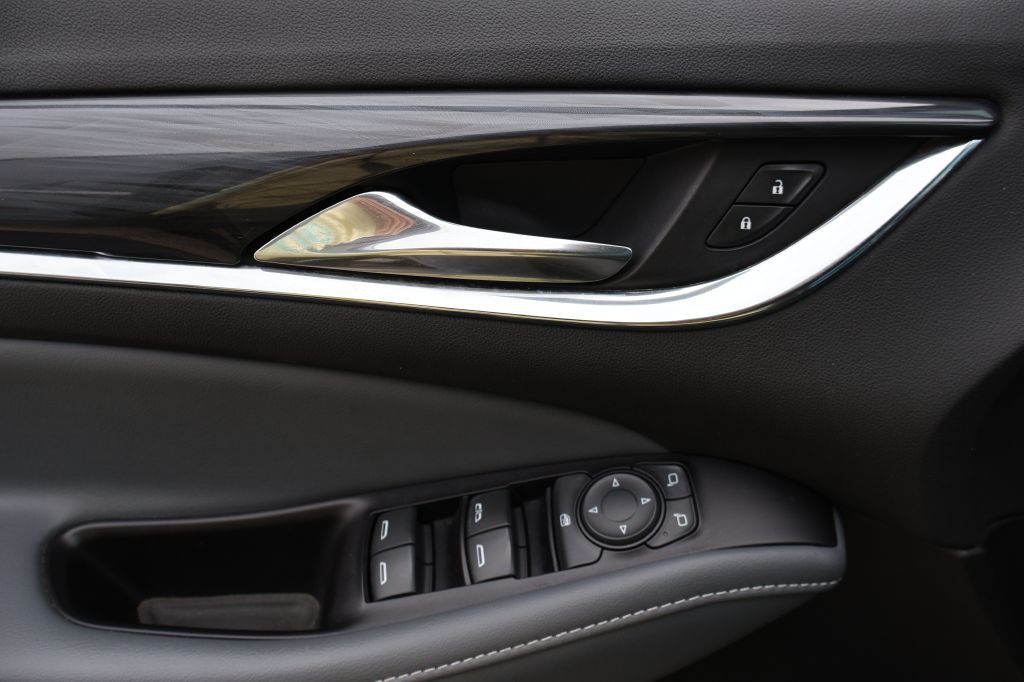 2019 Buick Enclave Image 31