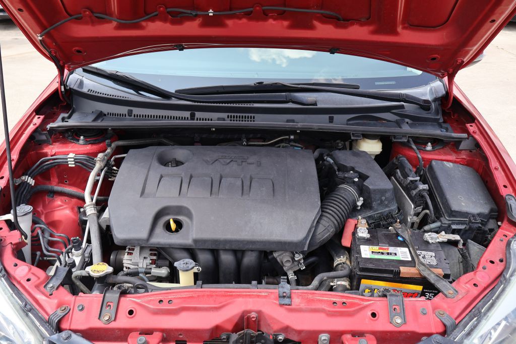 2016 Toyota Corolla Image 16