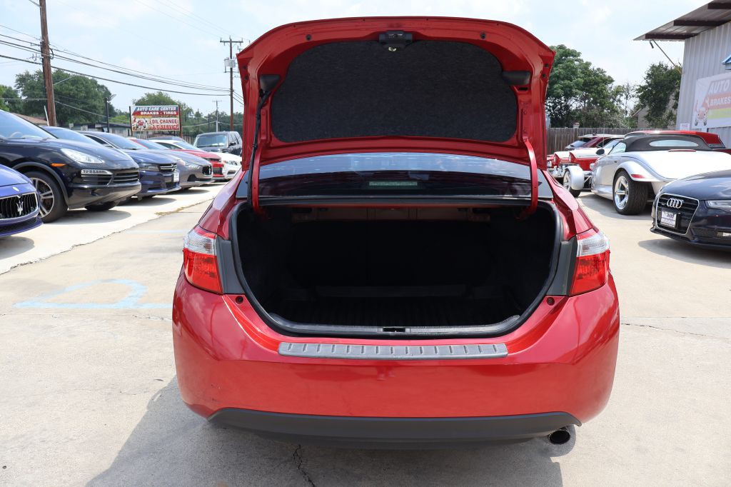 2016 Toyota Corolla Image 18