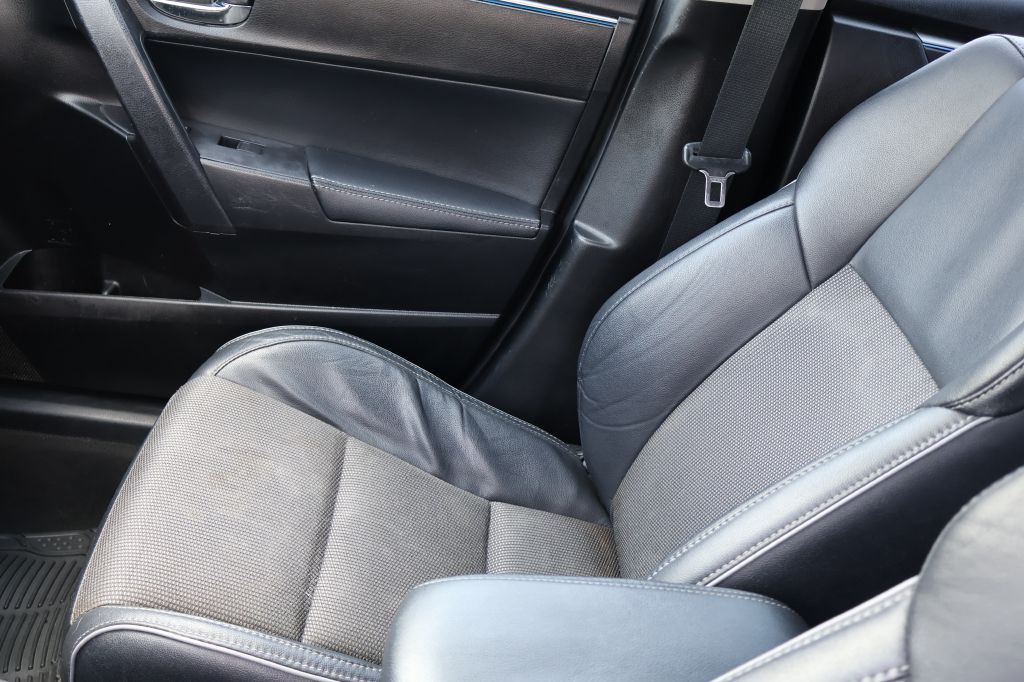 2016 Toyota Corolla Image 35