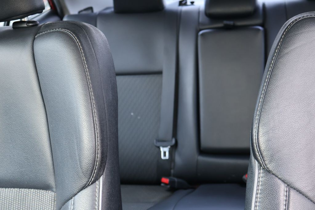 2016 Toyota Corolla Image 37