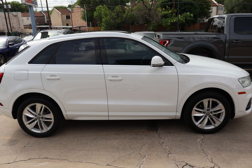 2016 Audi Q3 Image 9