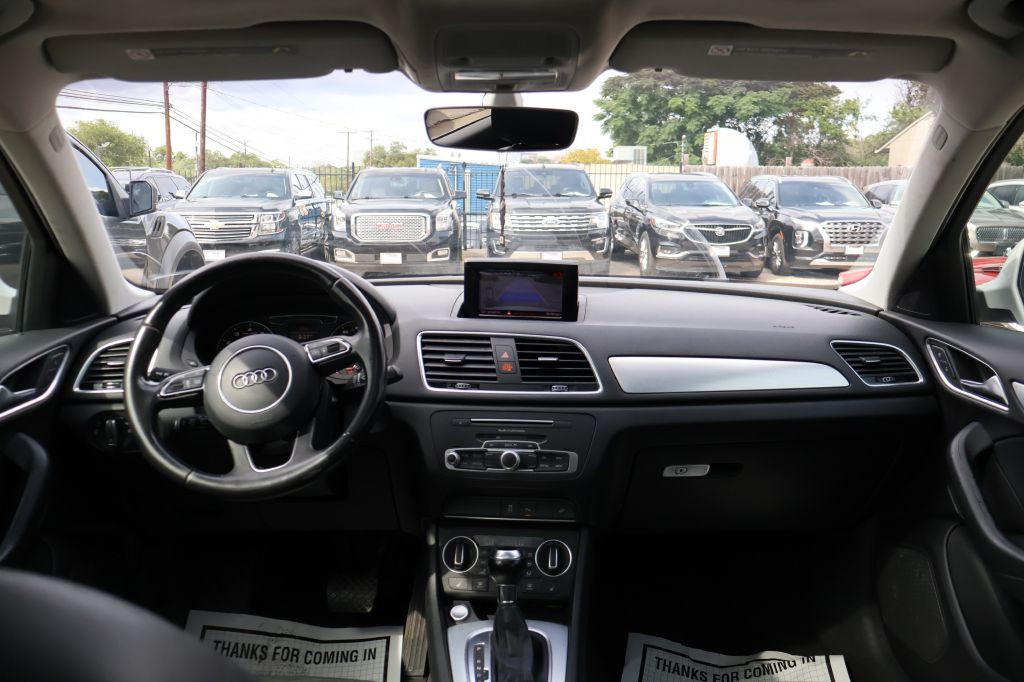 2016 Audi Q3 Image 20
