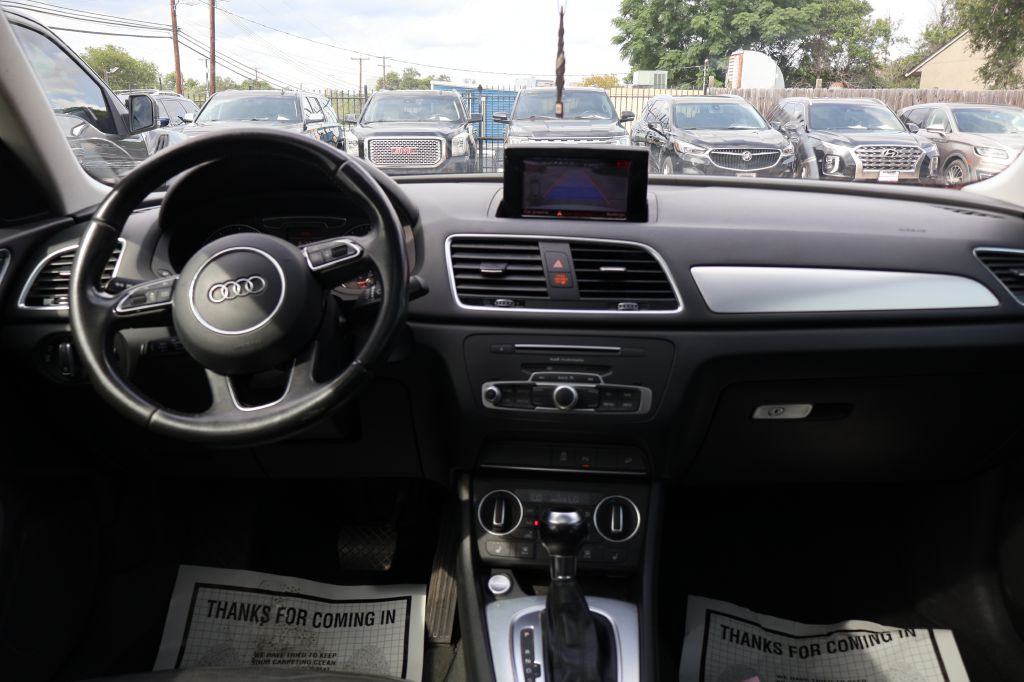 2016 Audi Q3 Image 21
