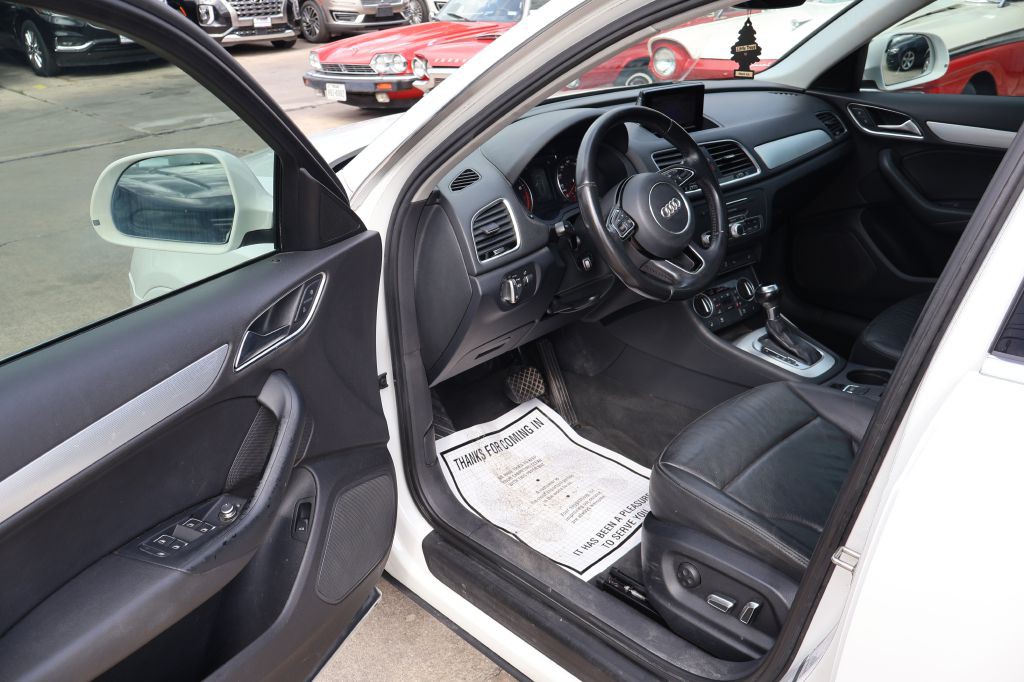 2016 Audi Q3 Image 23