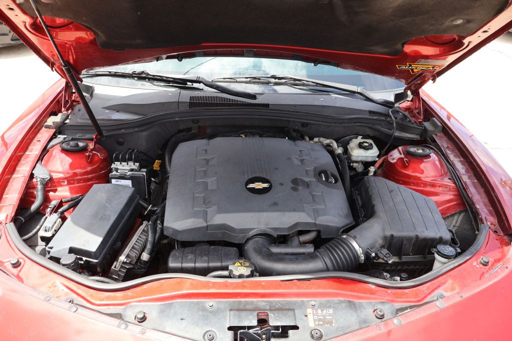 2014 Chevrolet Camaro Image 13