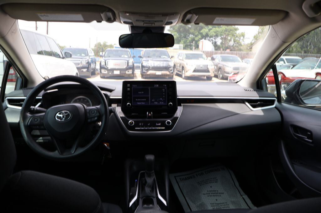 2022 Toyota Corolla Image 19