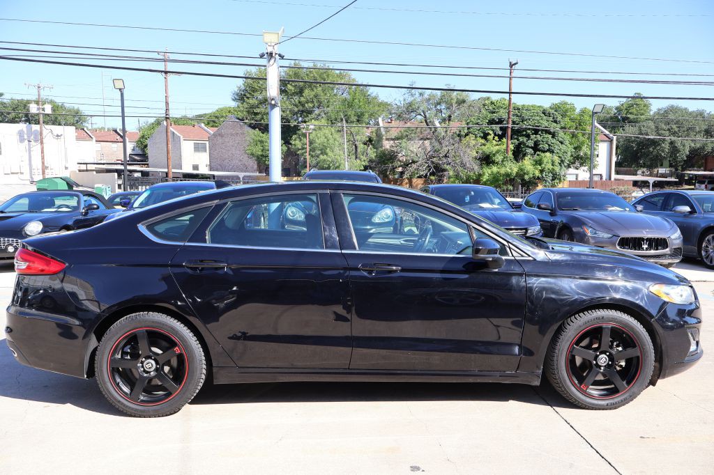 2019 Ford Fusion Image 8