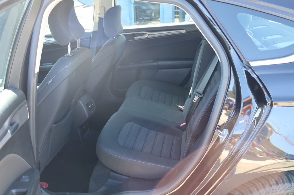 2019 Ford Fusion Image 22