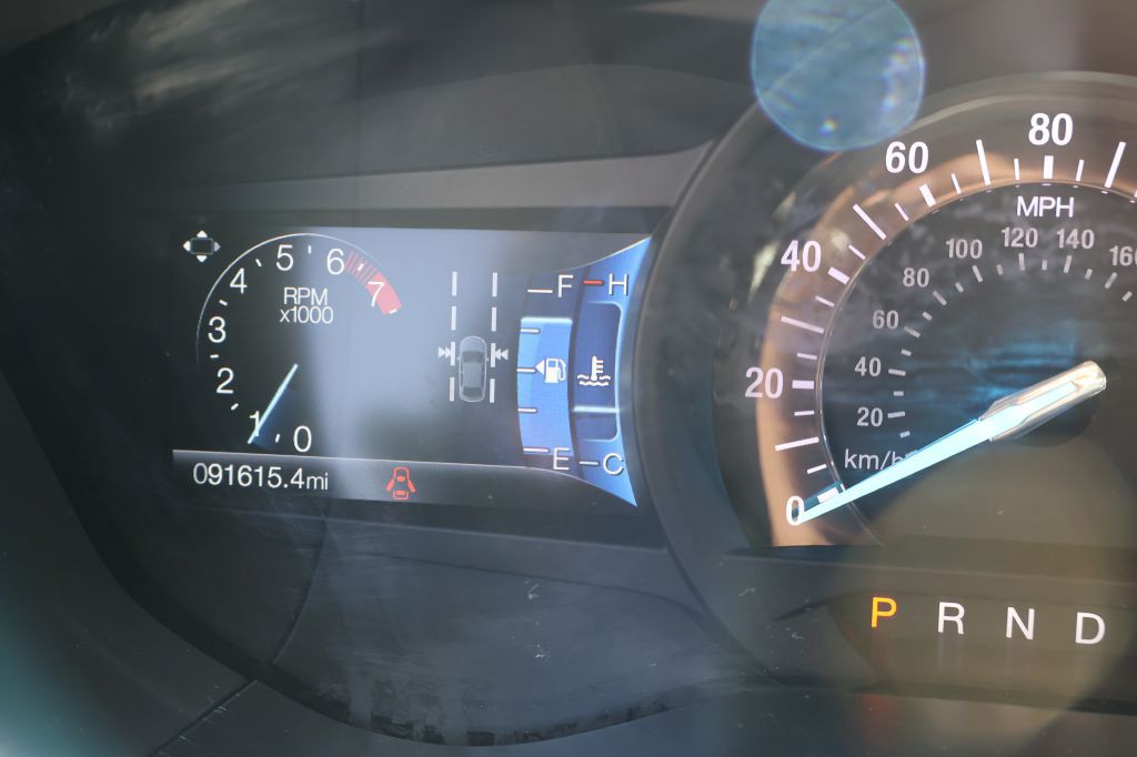 2019 Ford Fusion Image 24
