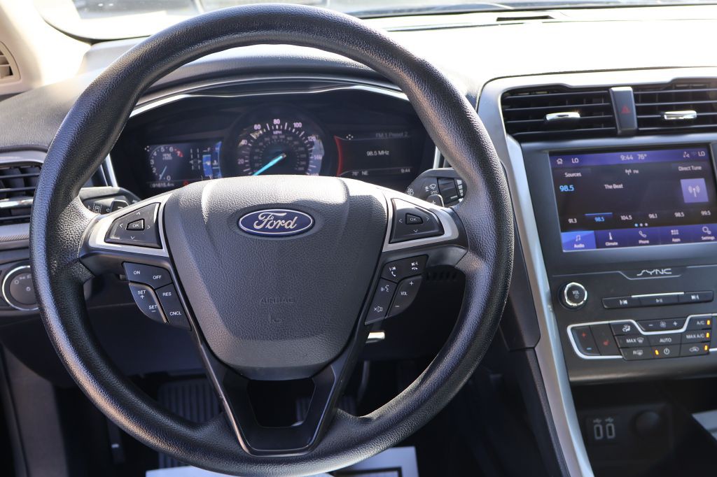 2019 Ford Fusion Image 25