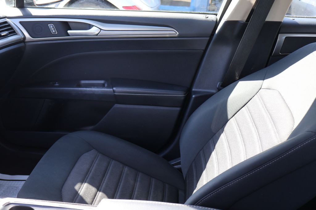 2019 Ford Fusion Image 36