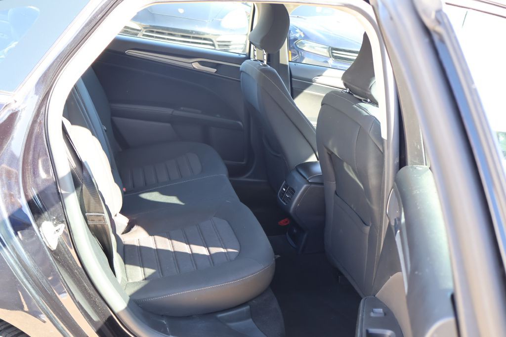 2019 Ford Fusion Image 44