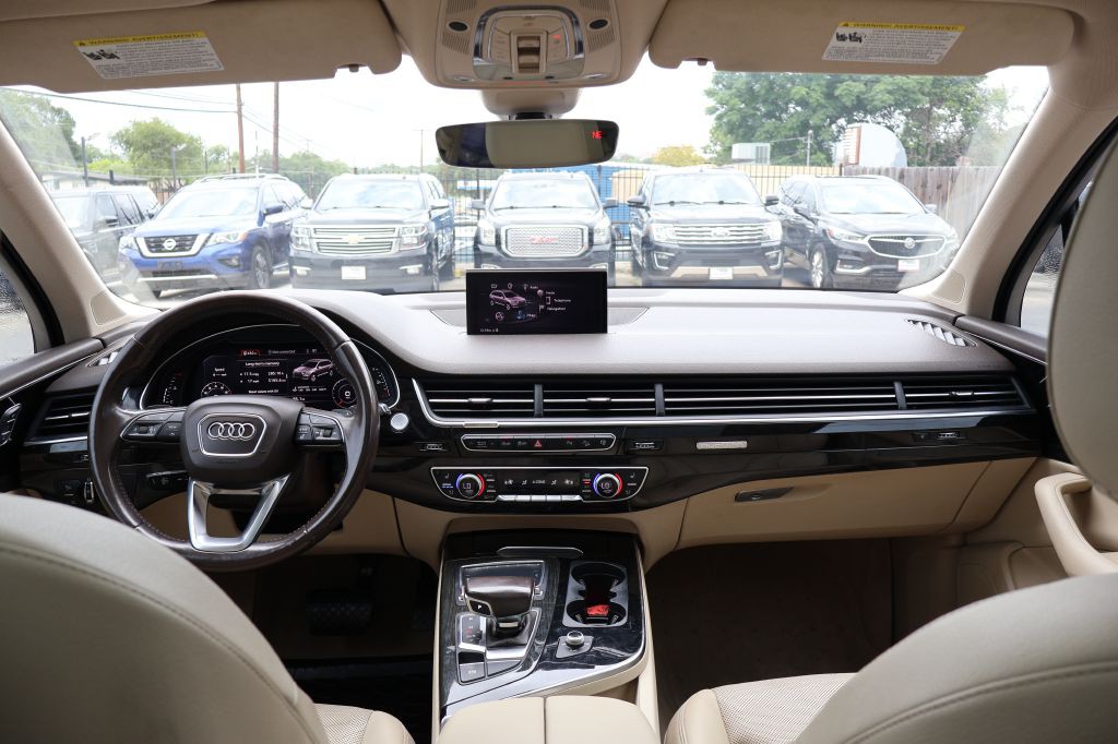 2017 Audi Q7 Image 24