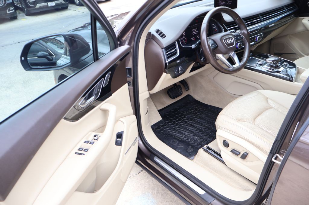 2017 Audi Q7 Image 27