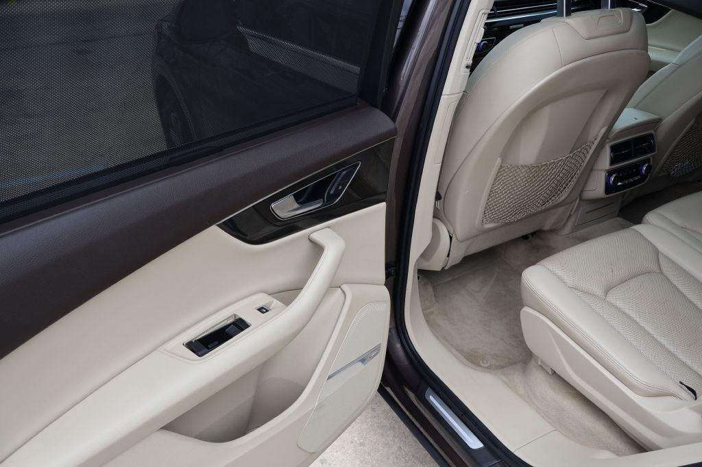 2017 Audi Q7 Image 29
