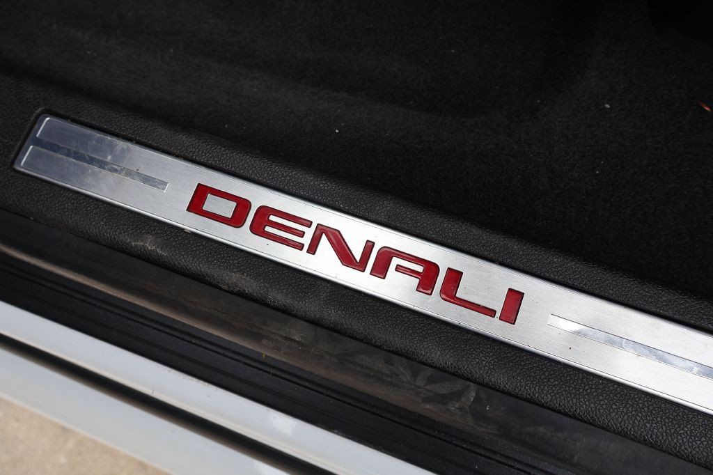 2016 GMC Acadia Image 23
