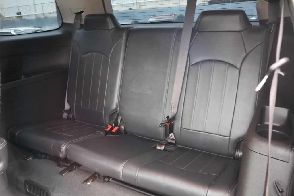 2016 GMC Acadia Image 31