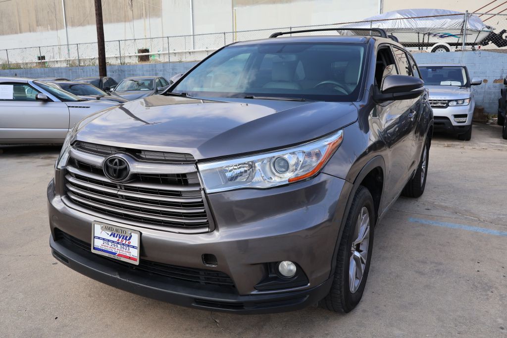 2015 Toyota Highlander Image 3