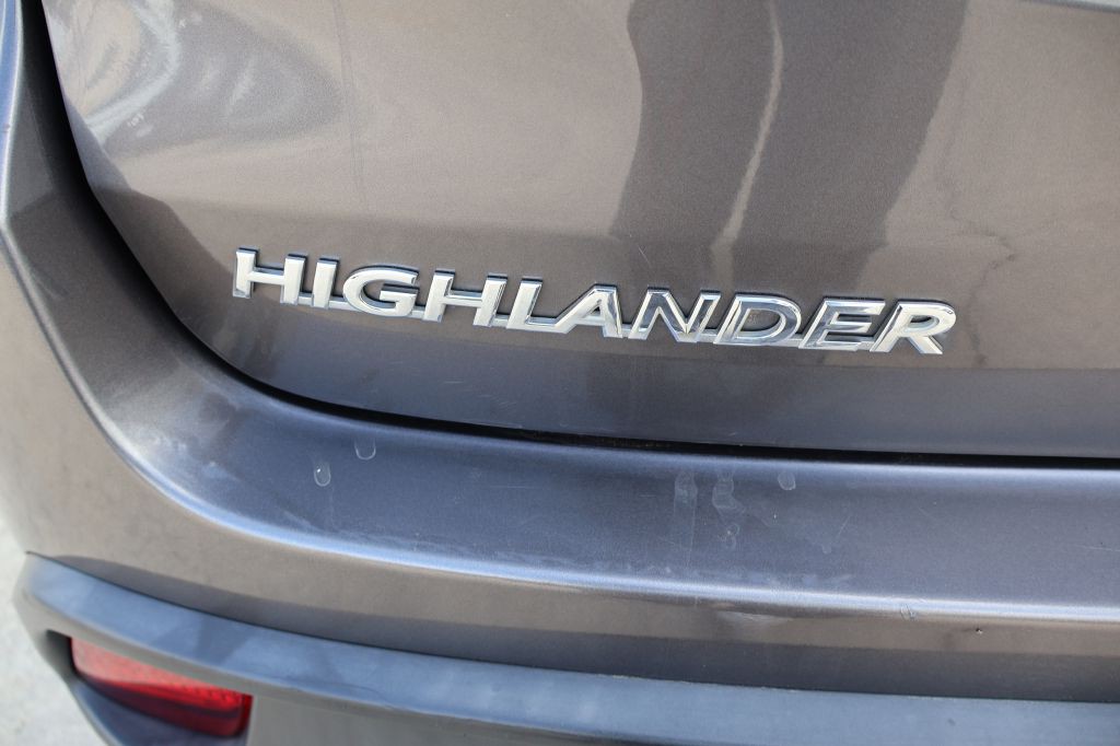 2015 Toyota Highlander Image 13