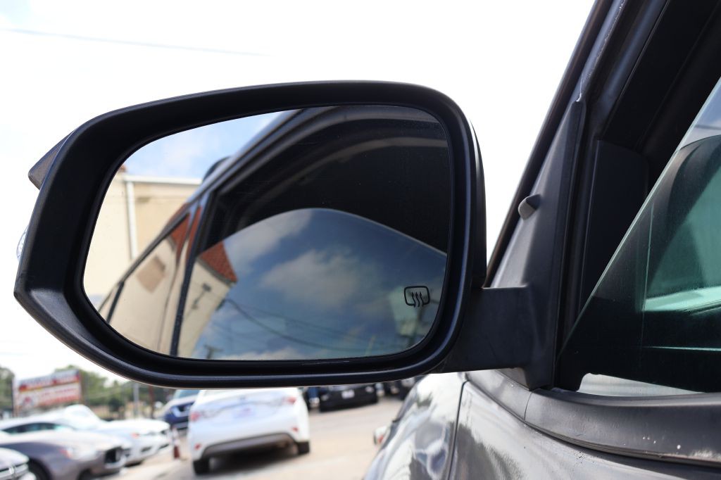 2015 Toyota Highlander Image 15