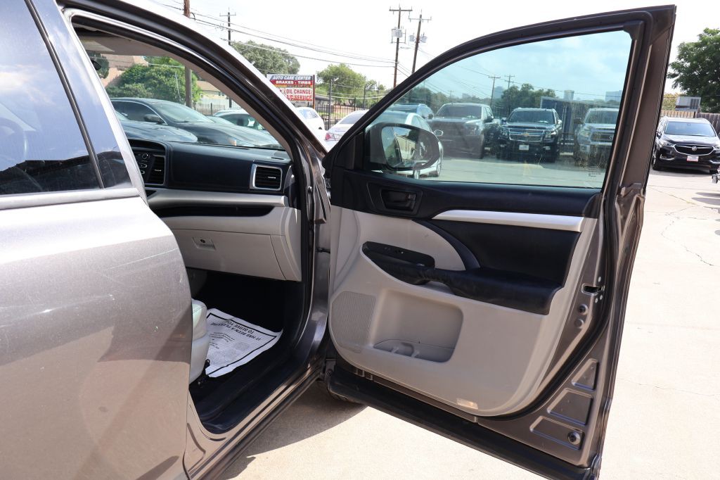 2015 Toyota Highlander Image 55