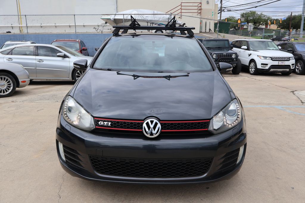 2013 Volkswagen GTI Image 2