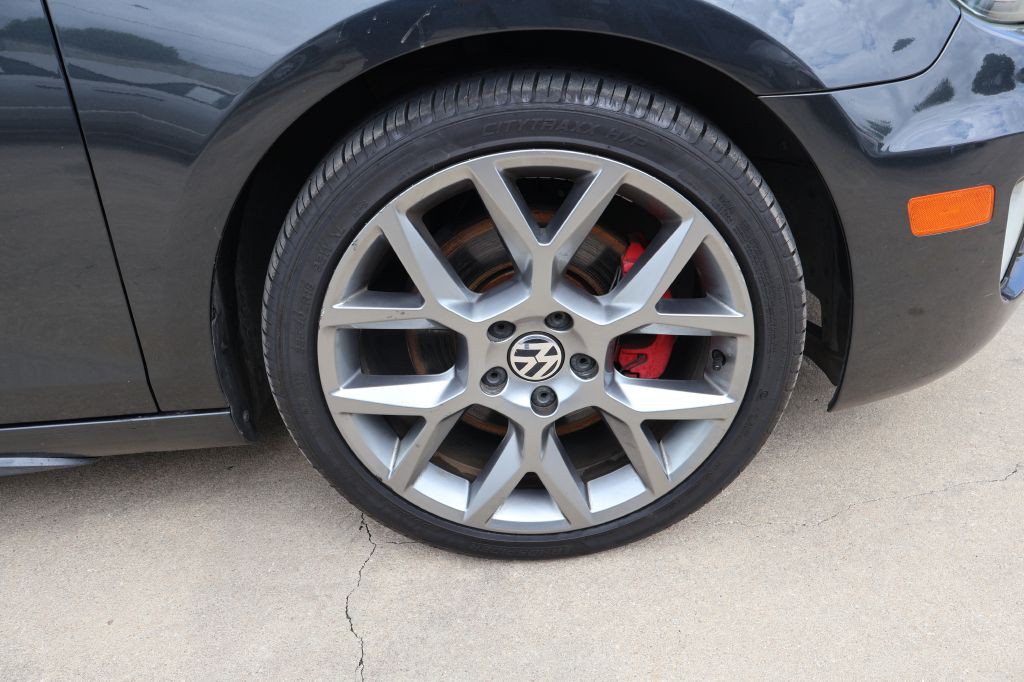 2013 Volkswagen GTI Image 9