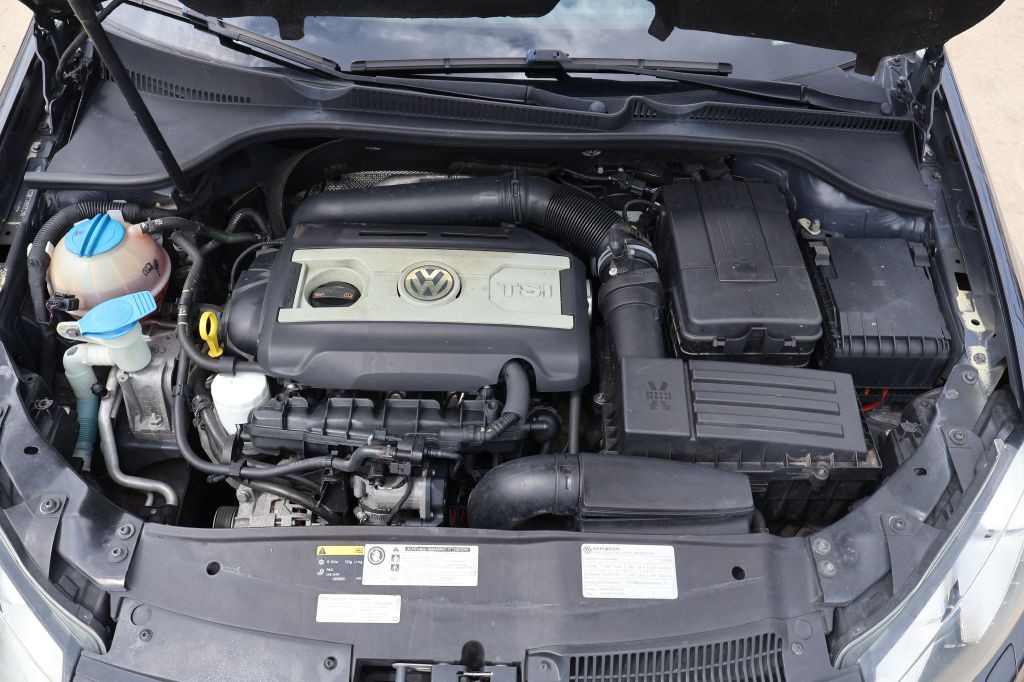 2013 Volkswagen GTI Image 15