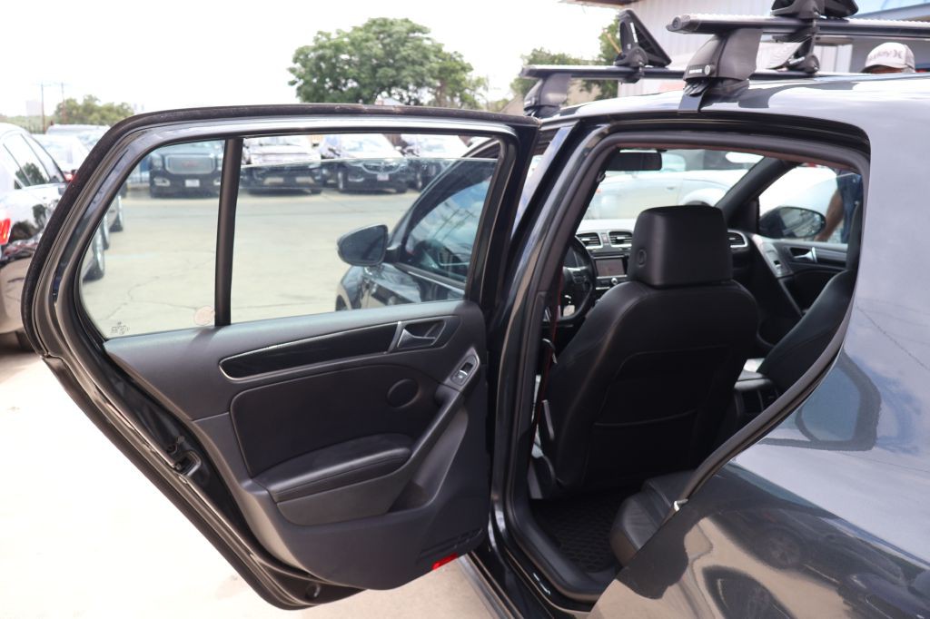 2013 Volkswagen GTI Image 22