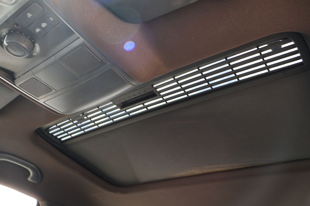 2013 Volkswagen GTI Image 37
