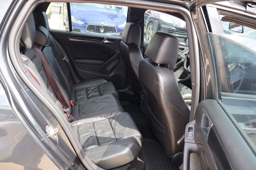 2013 Volkswagen GTI Image 43