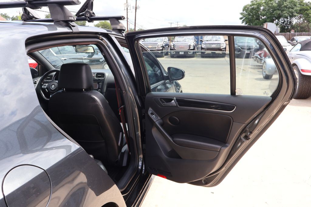 2013 Volkswagen GTI Image 44