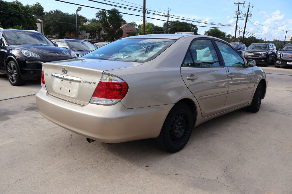 2005 Toyota Camry Image 7