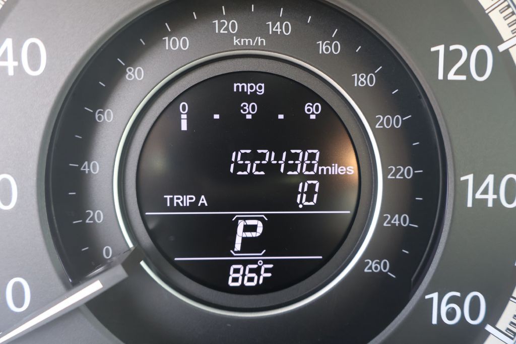 2015 Honda Accord Image 25