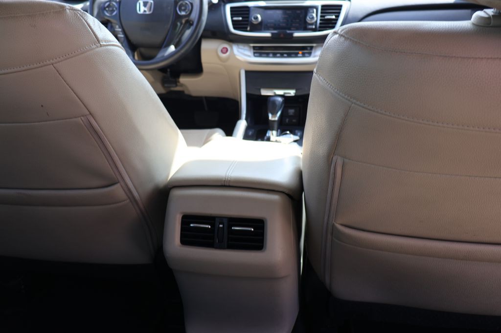 2015 Honda Accord Image 45