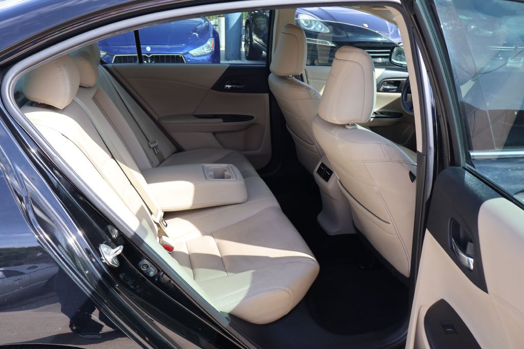 2015 Honda Accord Image 46