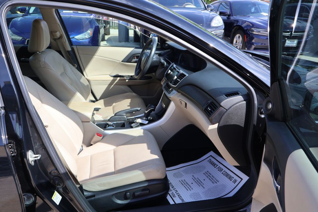 2015 Honda Accord Image 48