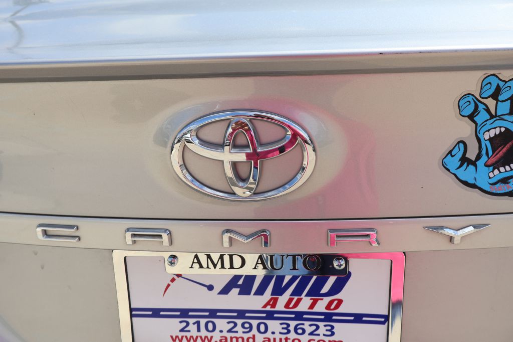 2018 Toyota Camry Image 11