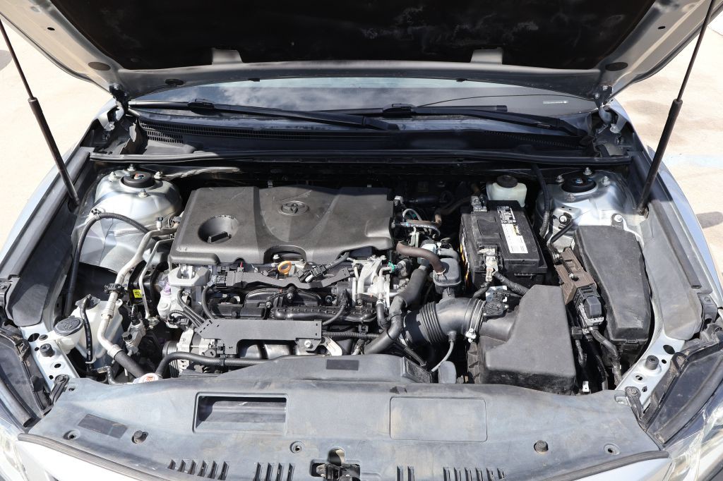 2018 Toyota Camry Image 12