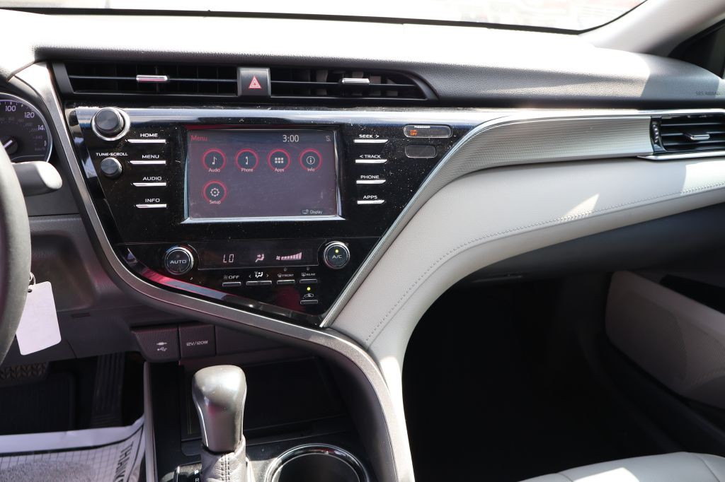 2018 Toyota Camry Image 28