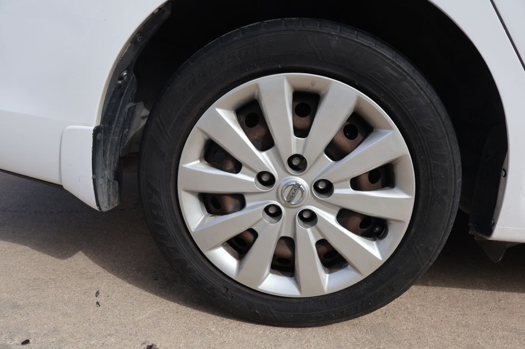 2019 Nissan Sentra Image 9