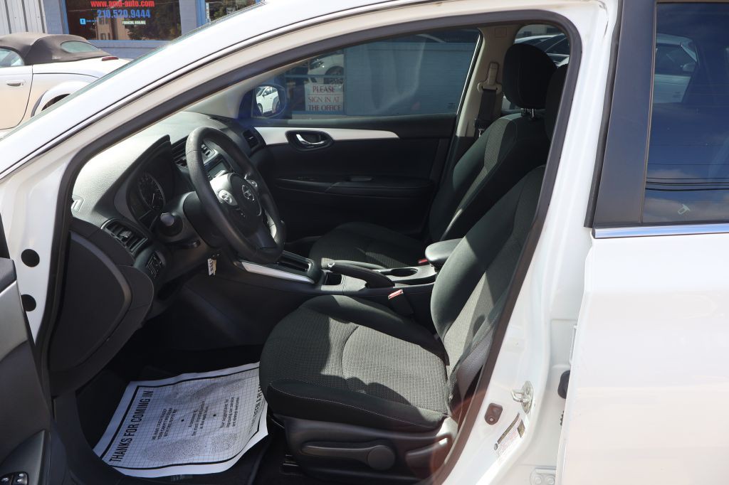 2019 Nissan Sentra Image 17