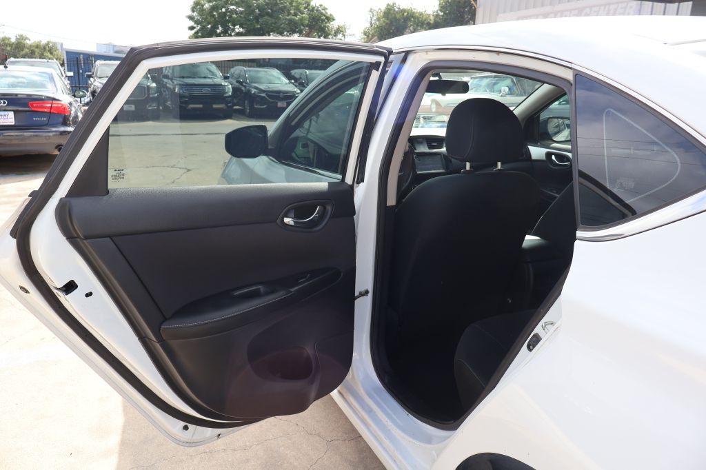 2019 Nissan Sentra Image 18