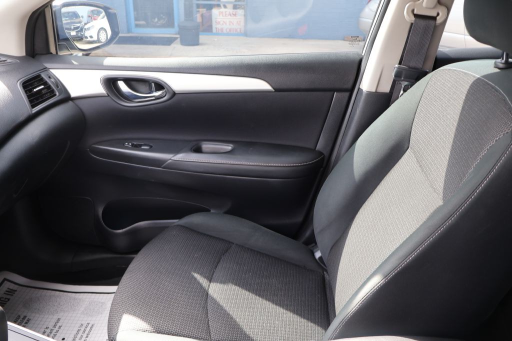 2019 Nissan Sentra Image 32